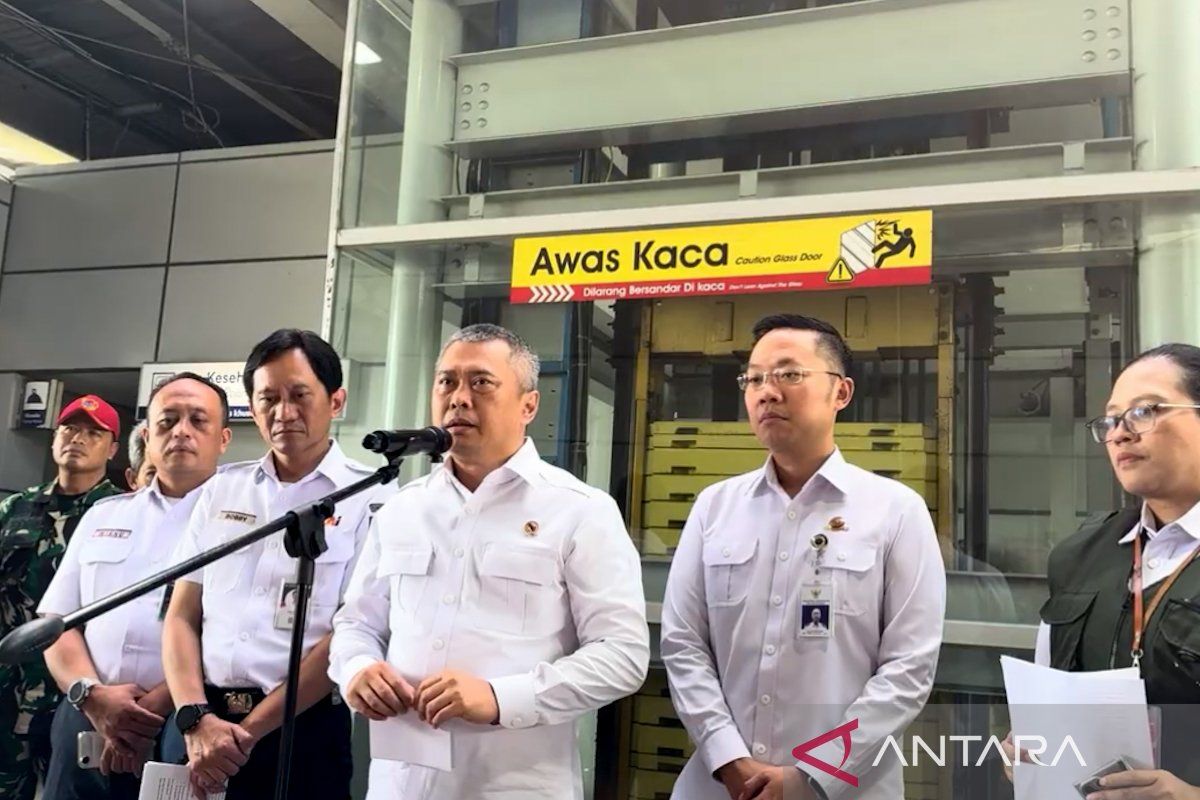 Menhub: Layanan KRL Cikarang Line disiapkan operasi penuh siang ini