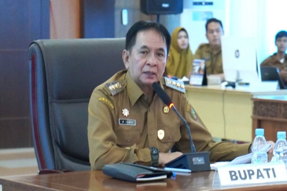 Bupati Bartim minta perusahaan tambang ikut jaga jalan kabupaten