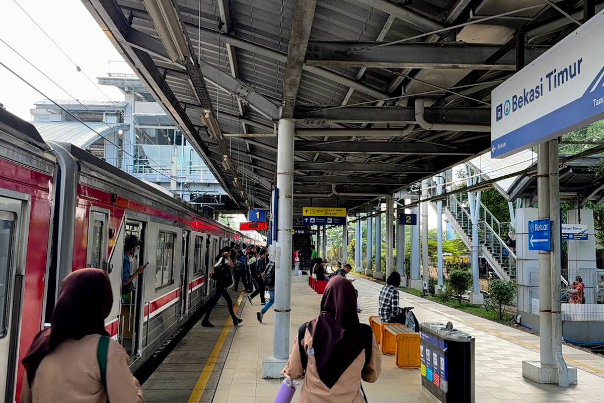 KAI: KRL Bekasi-Cikarang kembali beroperasi normal layani penumpang