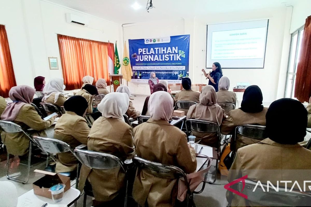 Kepala ANTARA Babel Beri Pelatihan Jurnalistik di Unmuh Babel