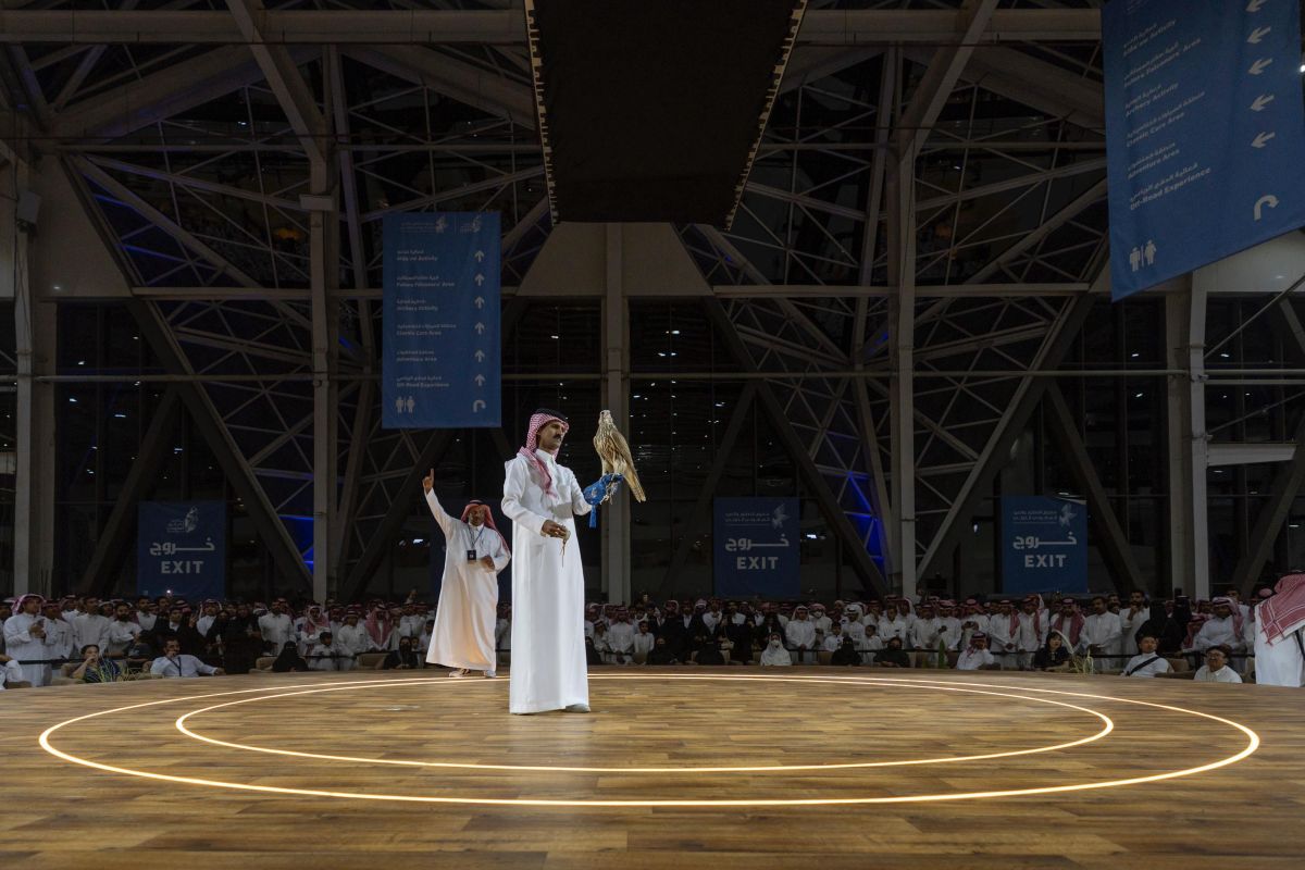 Saudi Arabia showcases falconry heritage ahead of major exhibition
