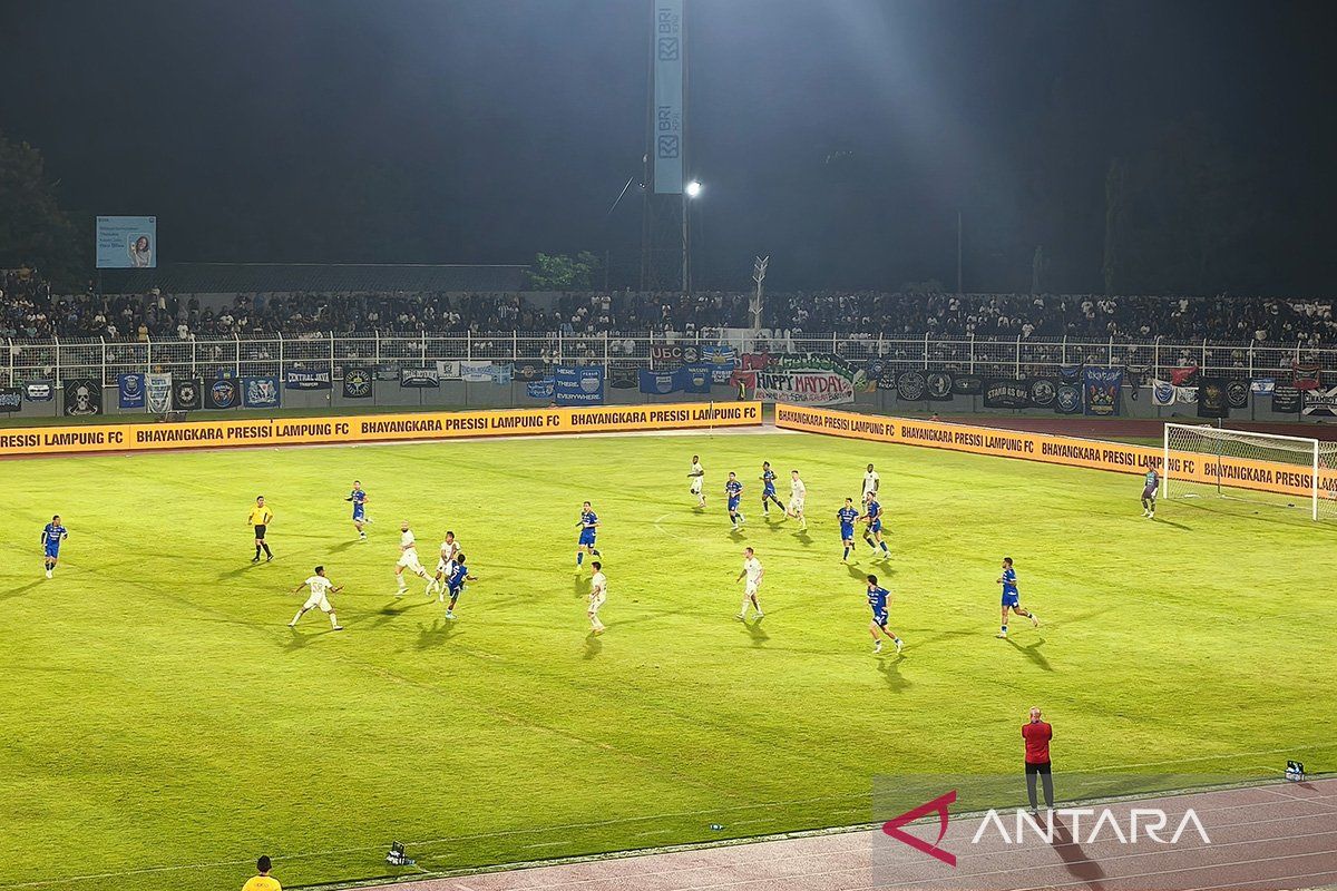 Persib bungkam tuan rumah Bhayangkara 4-2