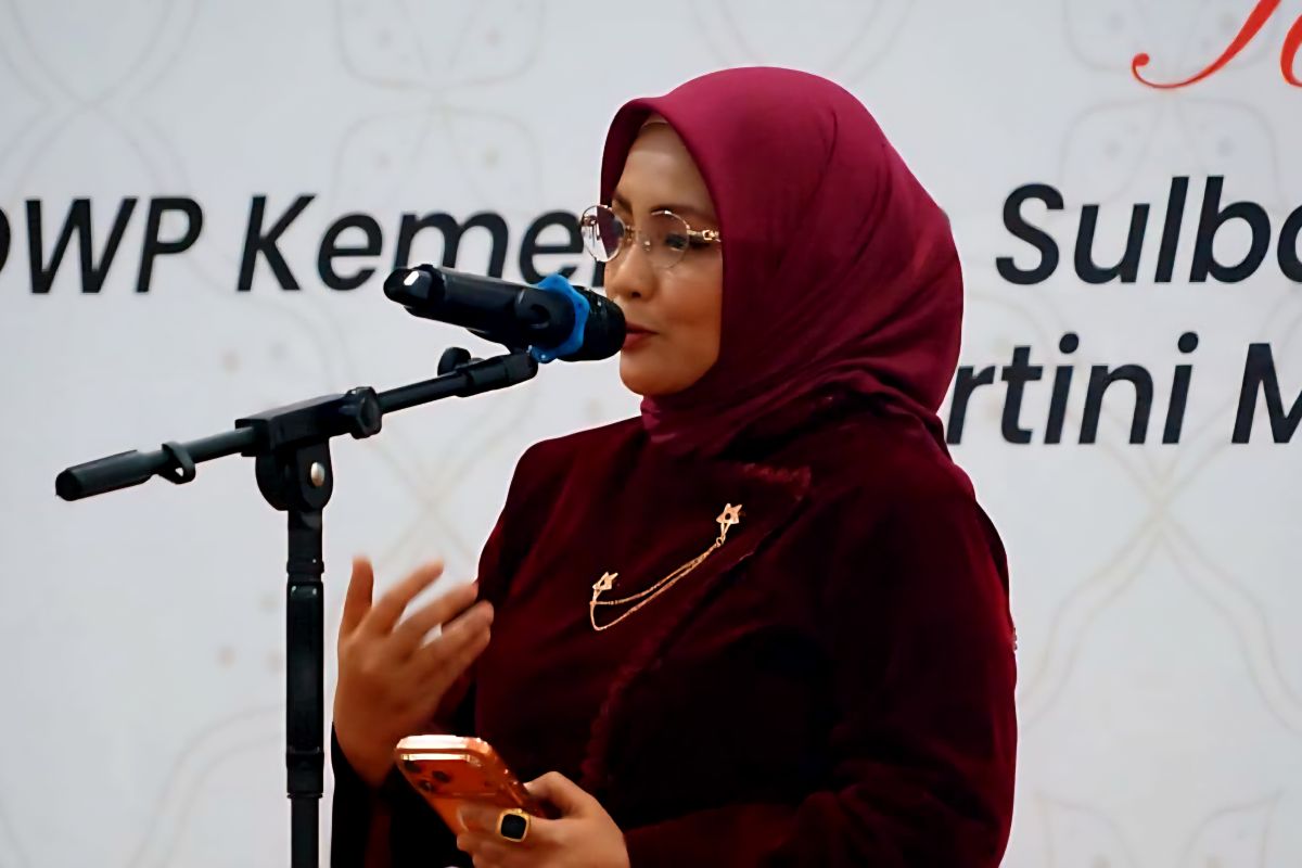 Saat Halal bihalal, Ketua DWP Kemenkum Sulbarminta jaga semangat kebersamaan