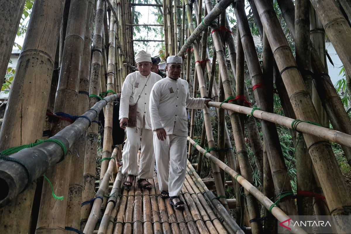 Mendukbangga kunjungi masyarakat adat Baduy untuk edukasi tentang KB