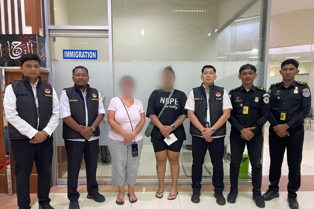 Imigrasi Sabang, Aceh deportasi WNA asal empat negara berbeda