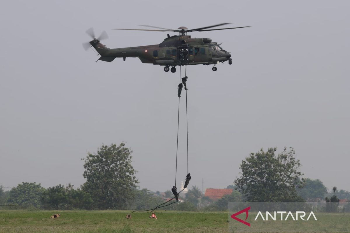 TNI AU asah kemampuan pilot heli lewat latihan misi tempur dan OMSP
