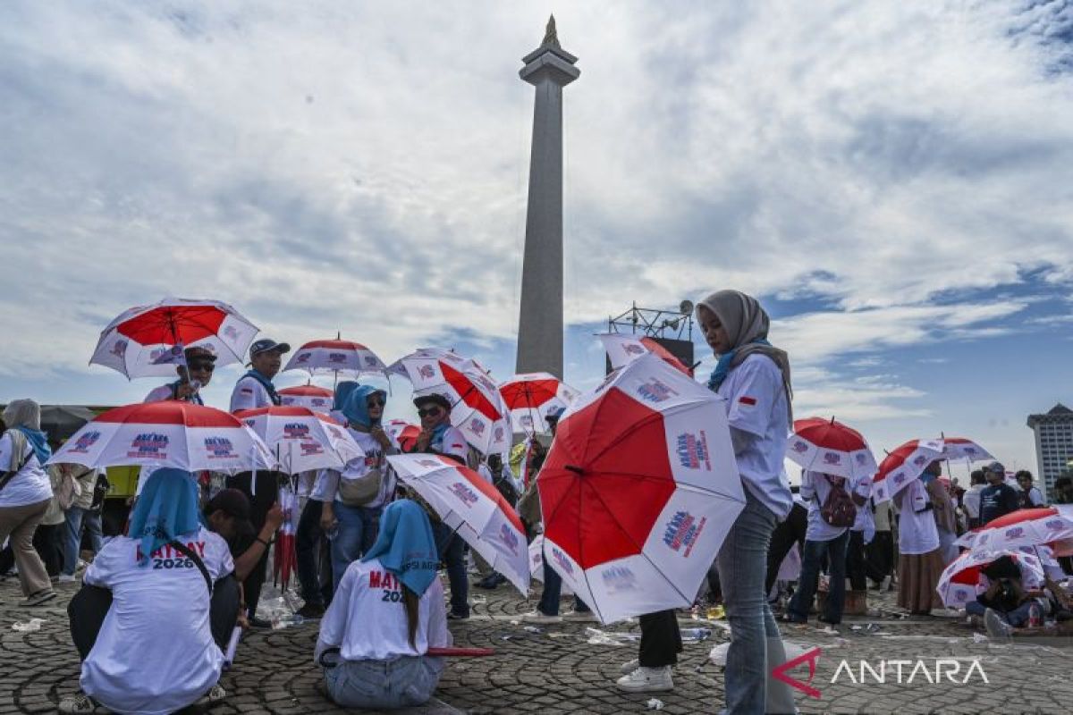 DKI kemarin, May Day hingga pemasangan palang di stasiun bekasi