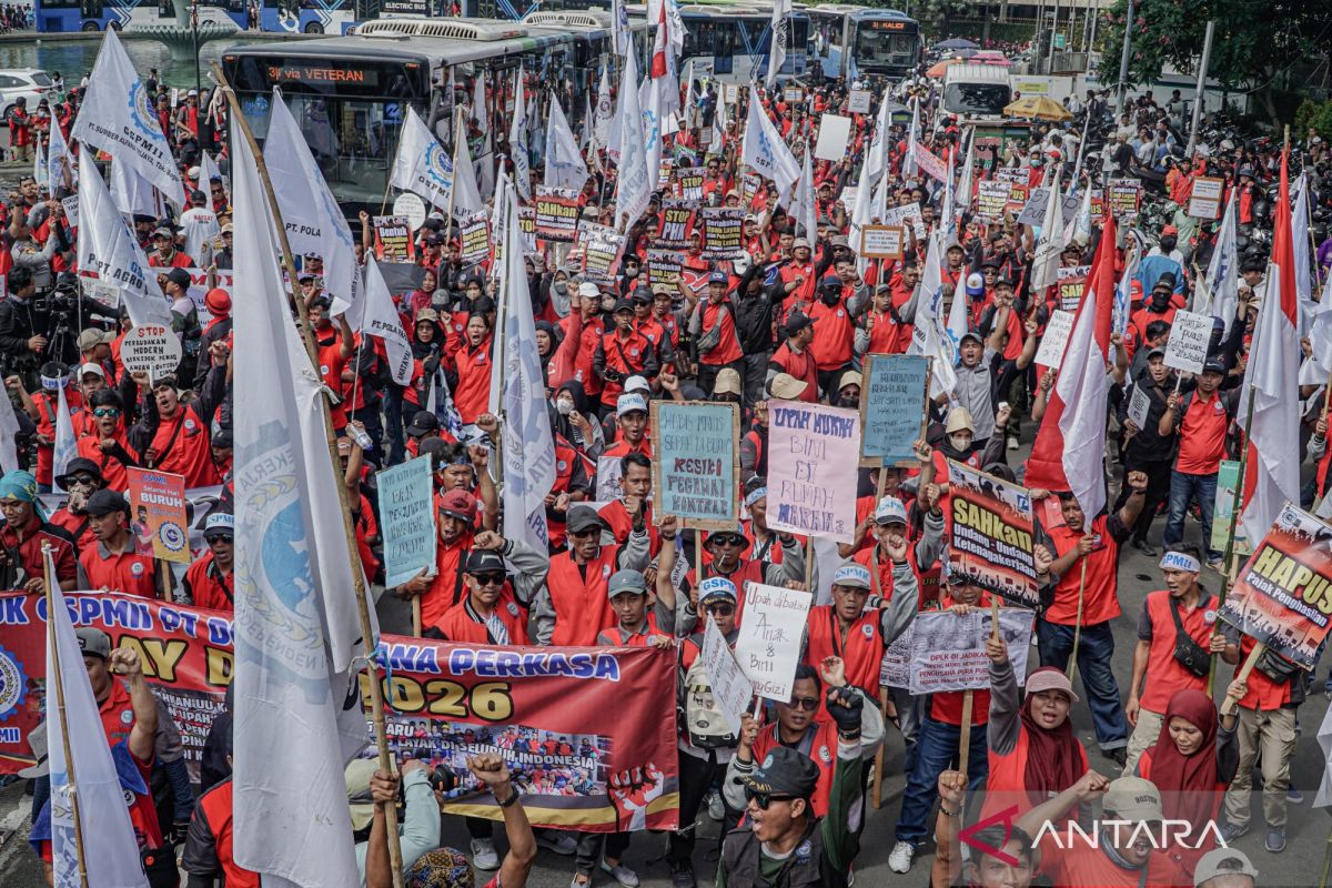 Rayakan May Day, buruh berharap aspirasi didengar Prabowo