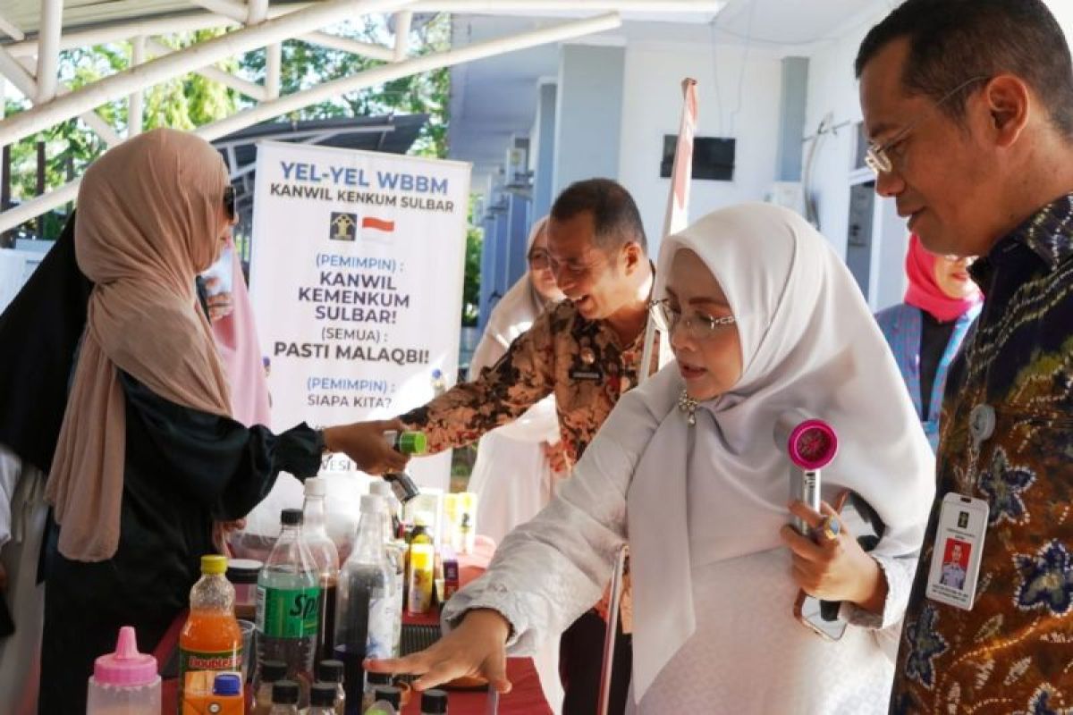 Gelar bazar, DWP Kemenkum Sulbar dorong UMKM naik kelas
