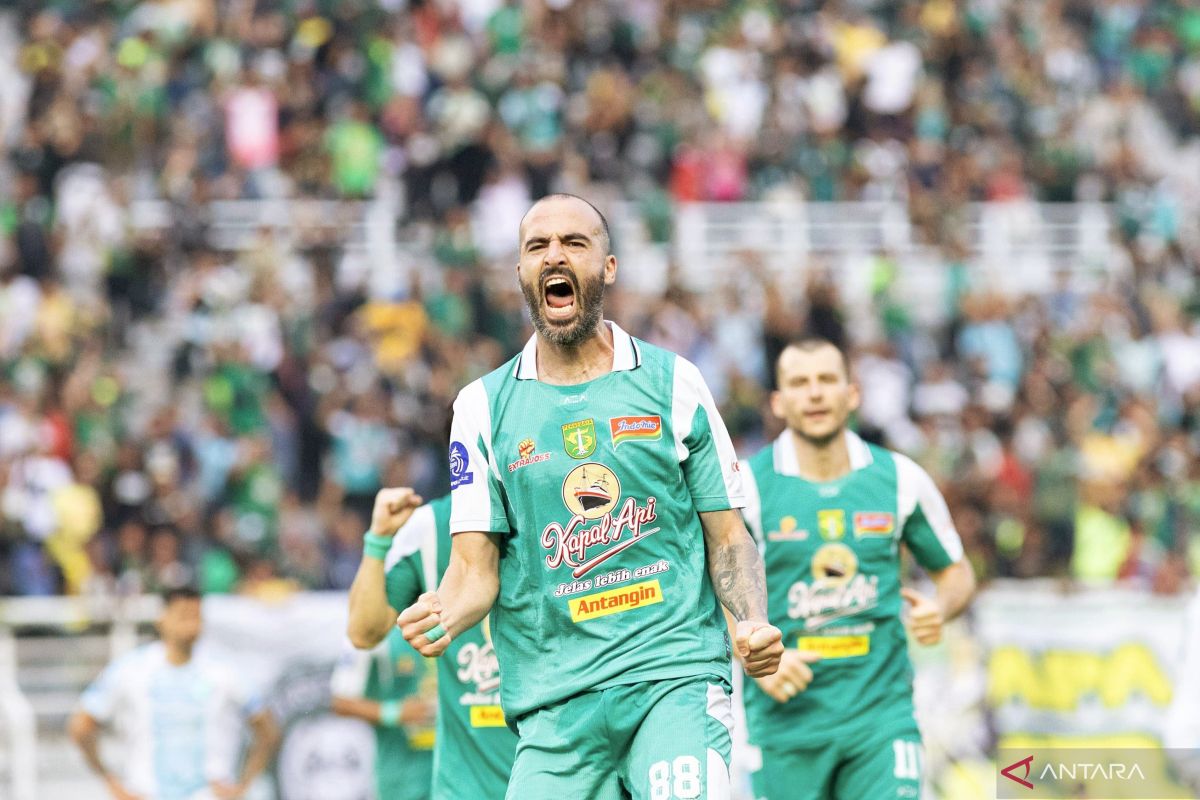 Persebaya bungkam PSBS Biak 4-0 pada pekan ke-31