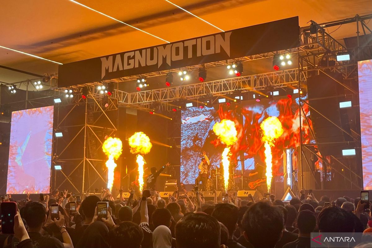 Burgerkill panaskan Hammersonic Festival