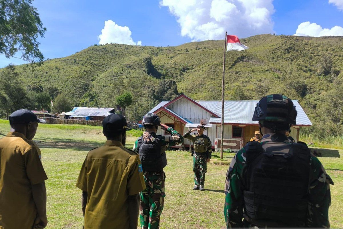 Satgas Yonif 511 pastikan ASN di Lanny Jaya cinta NKRI