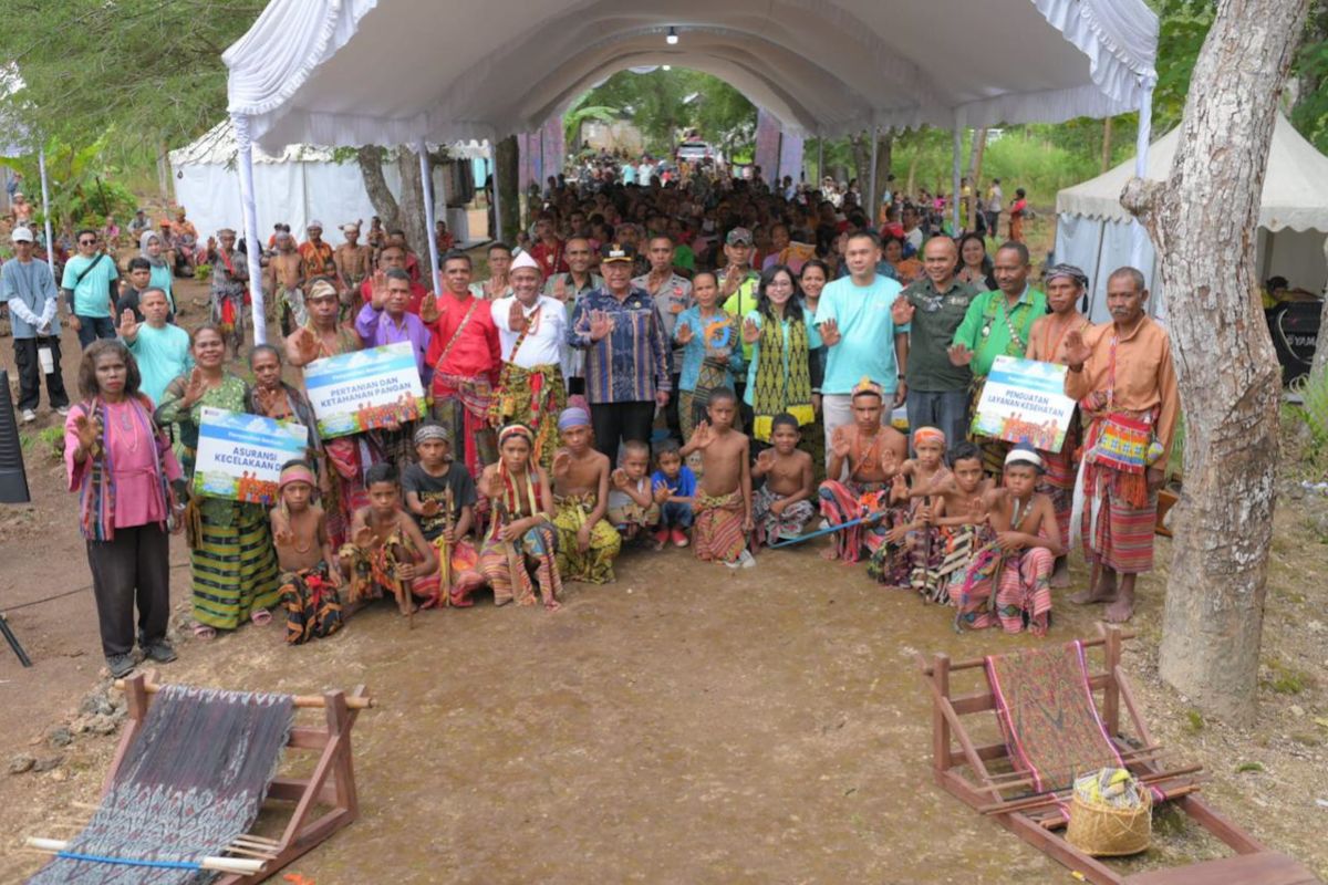 Jasindo cegah stunting pada anak-anak dan edukasi ibu hamil di NTT