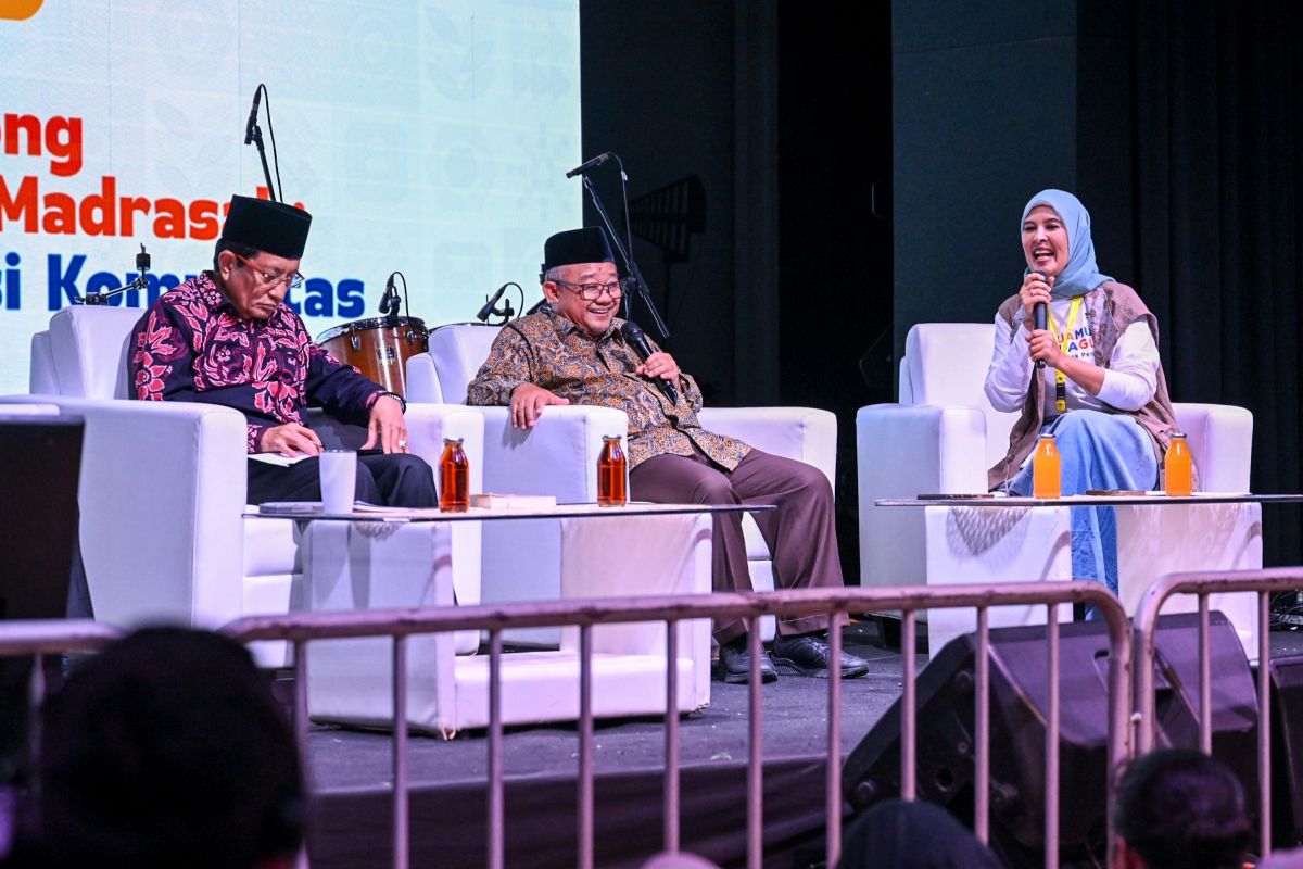 Mendikdasmen tekankan gotong royong multipihak perkuat diknas