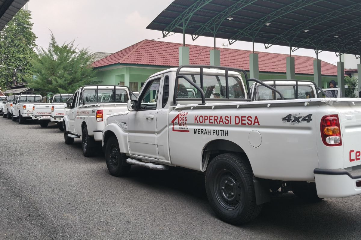 Dandim Karawang fasilitasi penyerahan 20 mobil operasional Kopdes