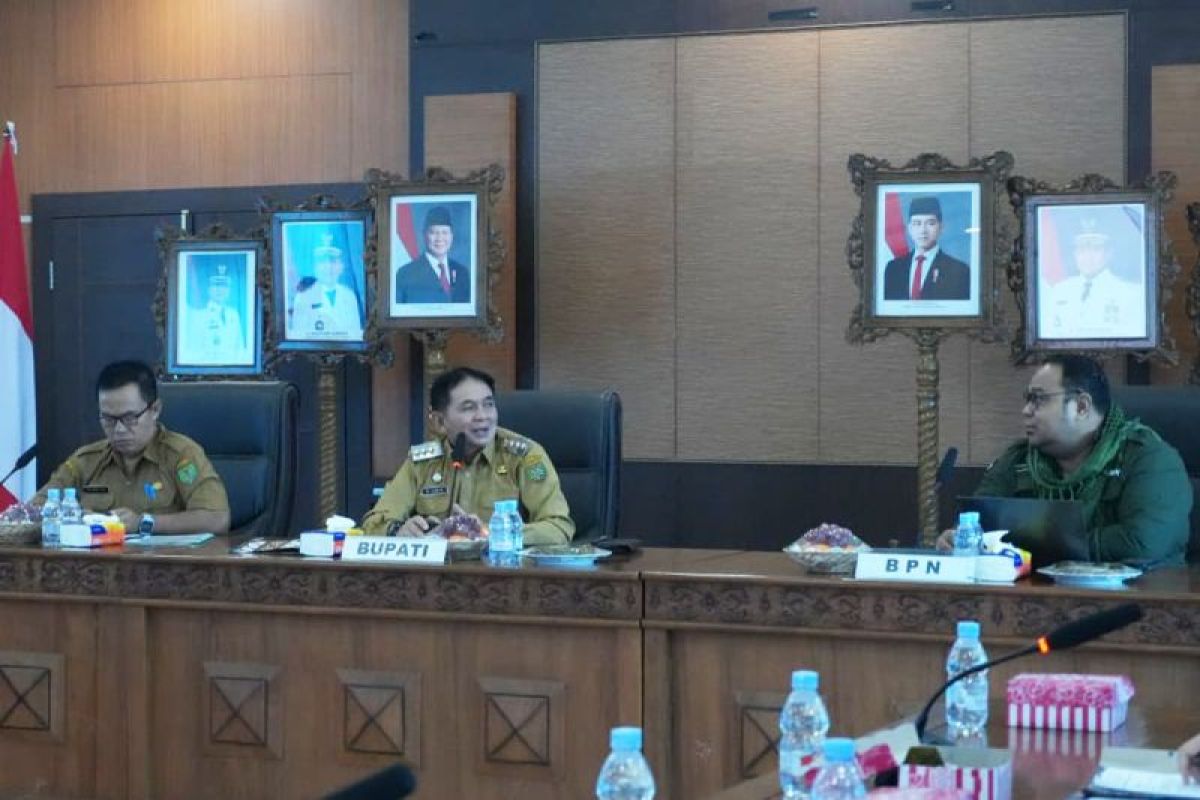 Bupati Yamin minta GTRA percepat pelaksanaan reforma agraria di Bartim