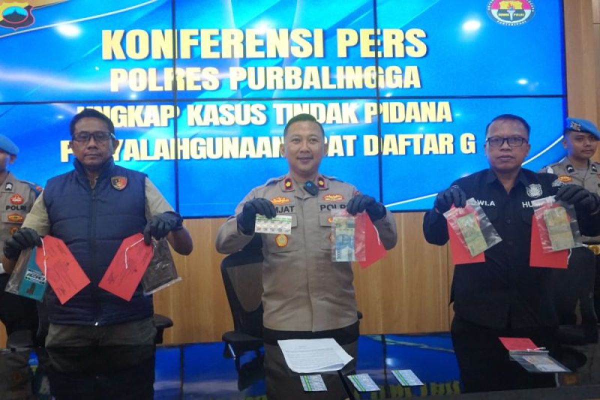 Polres Purbalingga ungkap penjualan obat terlarang berkedok warmindo