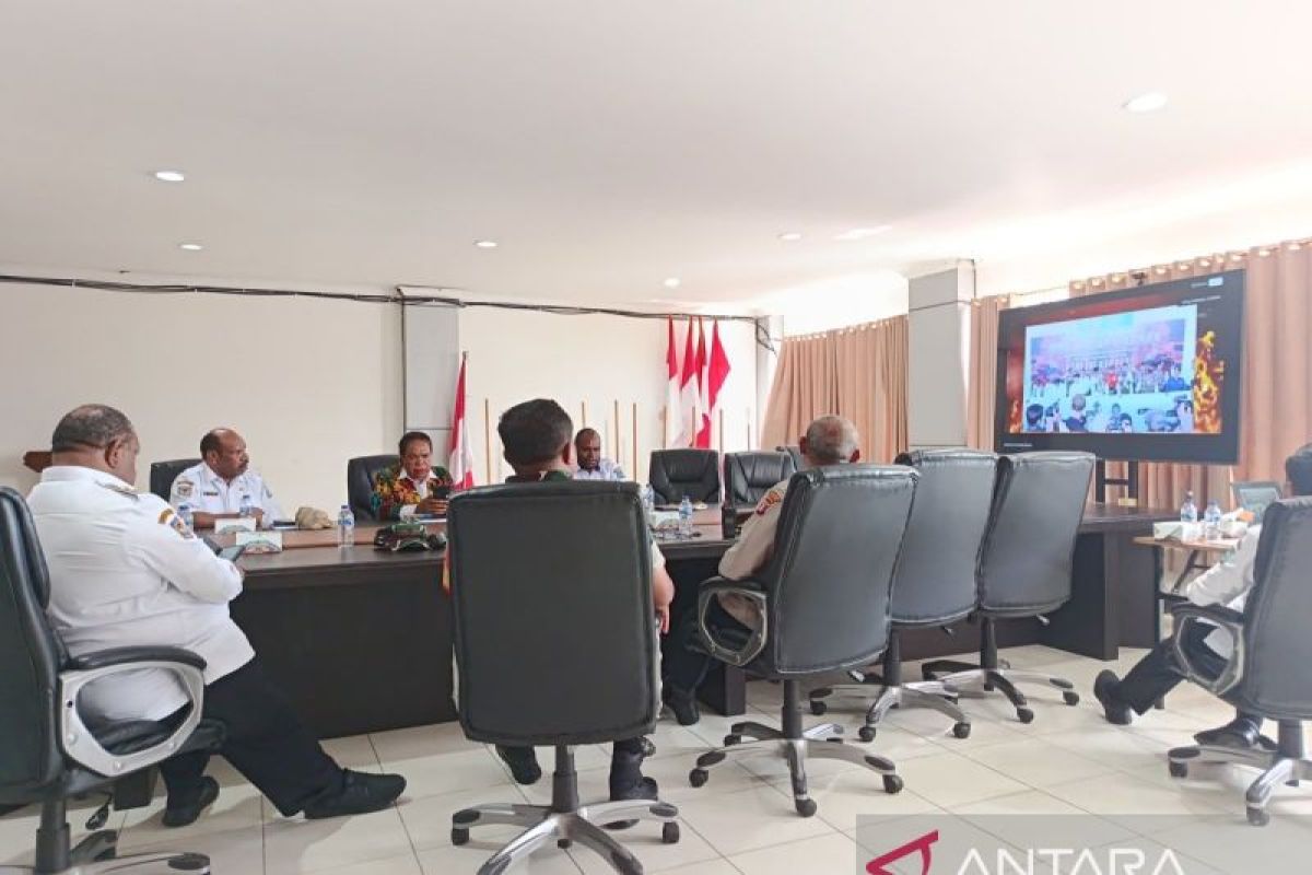 Wagub Papua Pegunungan imbau warga jaga hutan sebagai paru-paru dunia