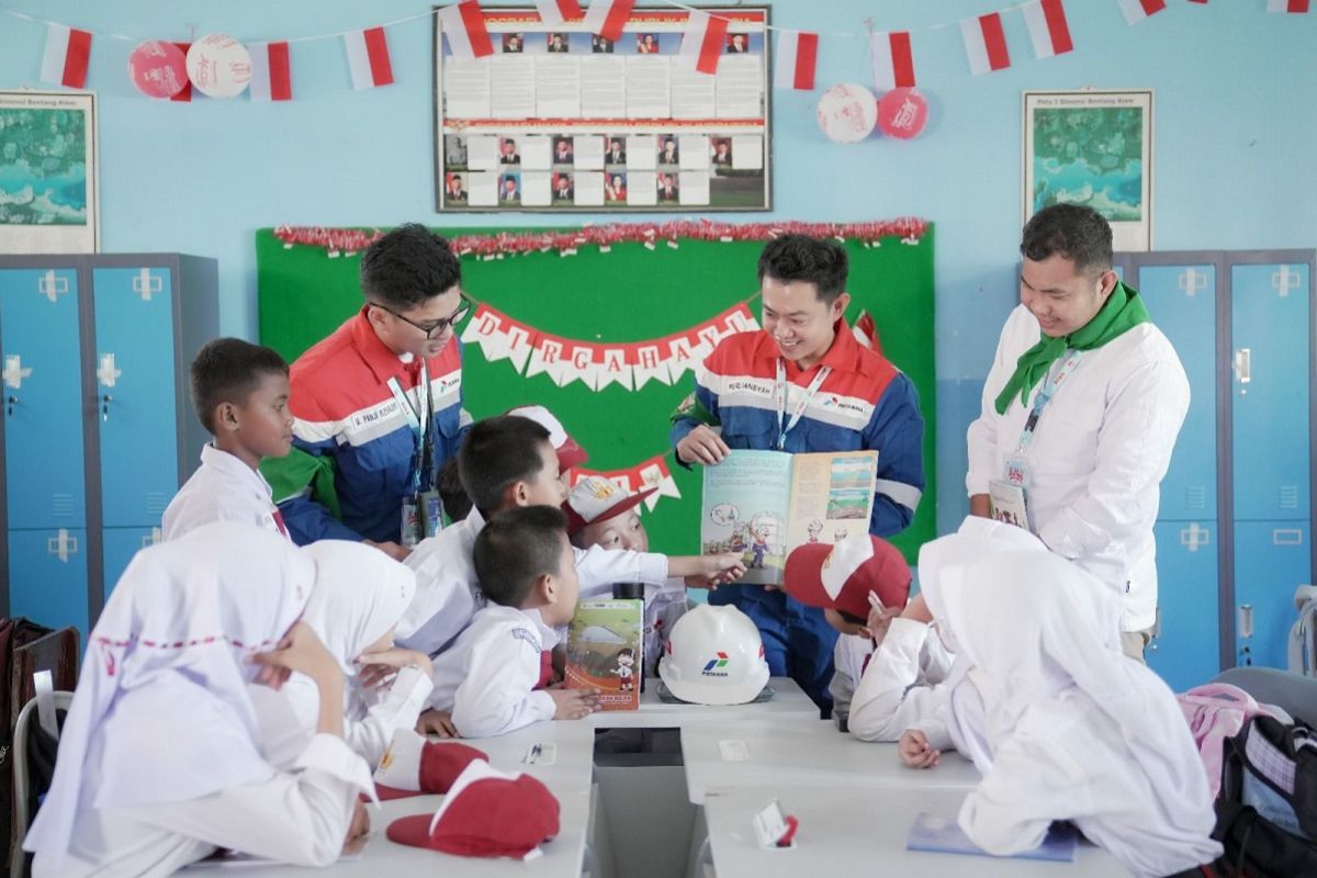 Hari Pendidikan Nasional: Kilang Pertamina Plaju dorong literasi energi generasi muda