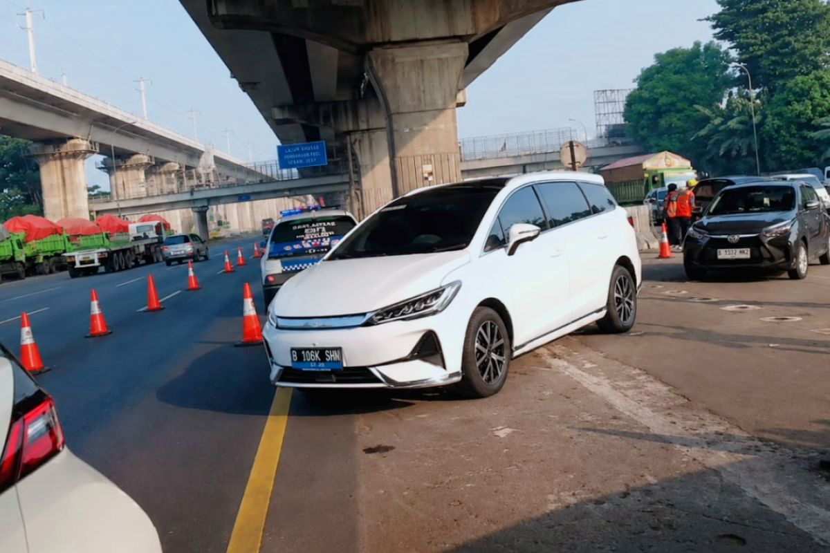Ada pemeliharaan jalan, Jasamarga terapkan "contraflow" di Tol Japek
