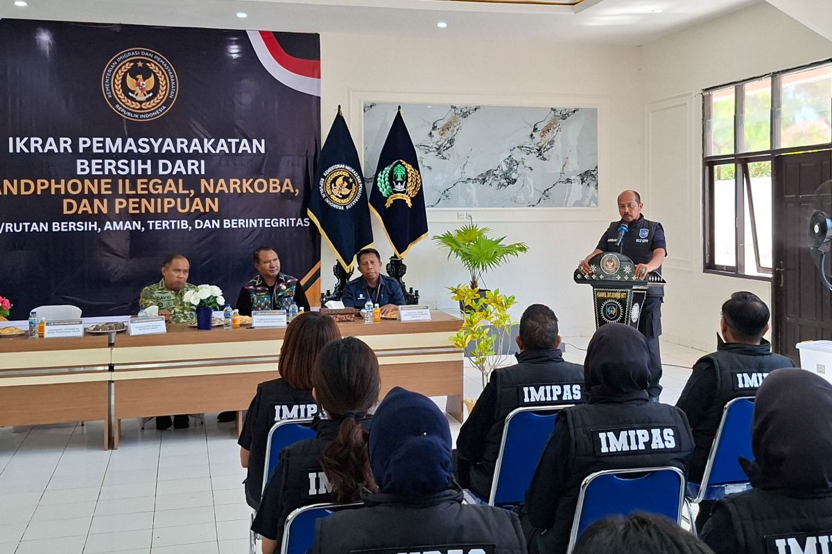 Ditjenpas NTT berikrar berantas narkoba dan Hp ilegal