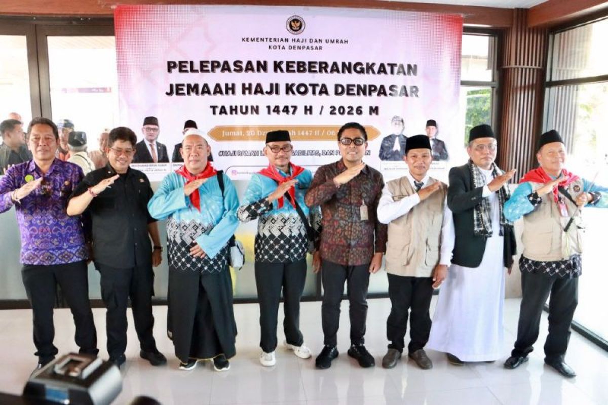 Jamaah Bali menuju Embarkasi Surabaya, berangkat ke Tanah Suci Minggu