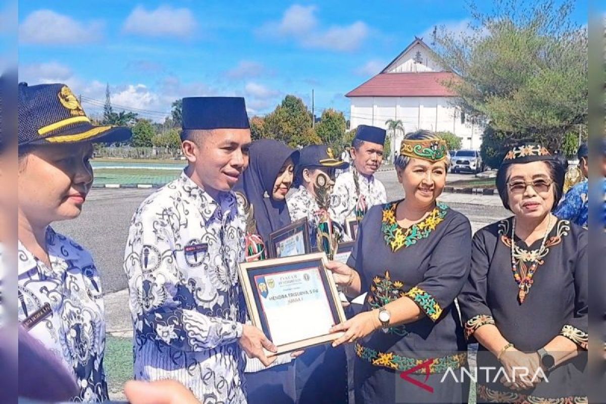 DPRD Gumas berharap Guru dan Kepsek Berdedikasi jadi inspirasi