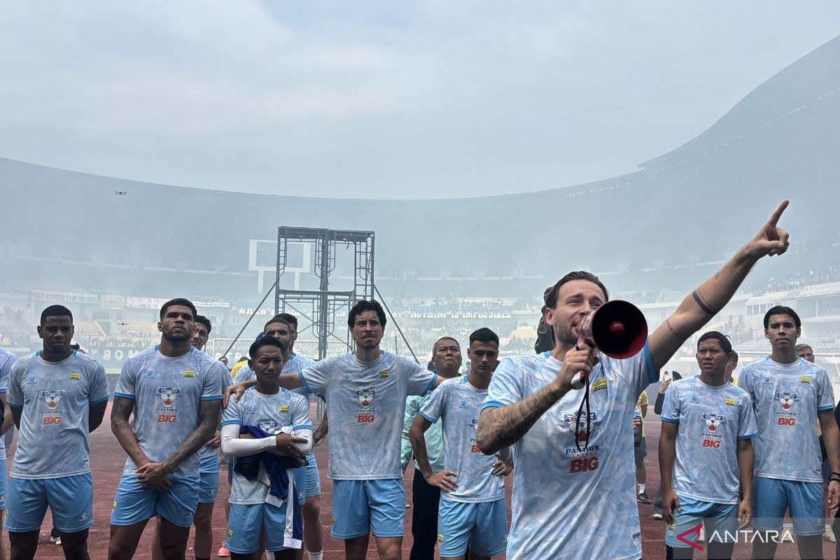Klok minta Bobotoh tak hadir ke stadion saat lawan Persija