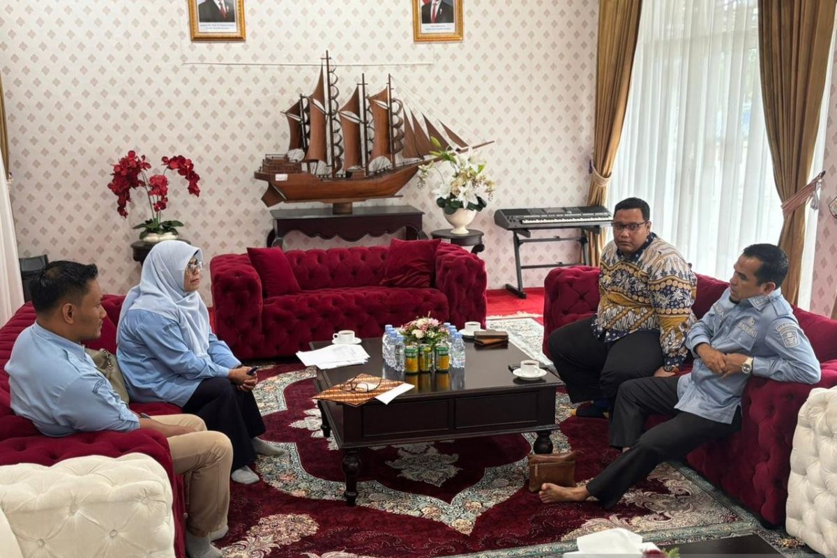 1.300 warga Kabupaten Solok tolak bantuan sosial karena sudah mampu