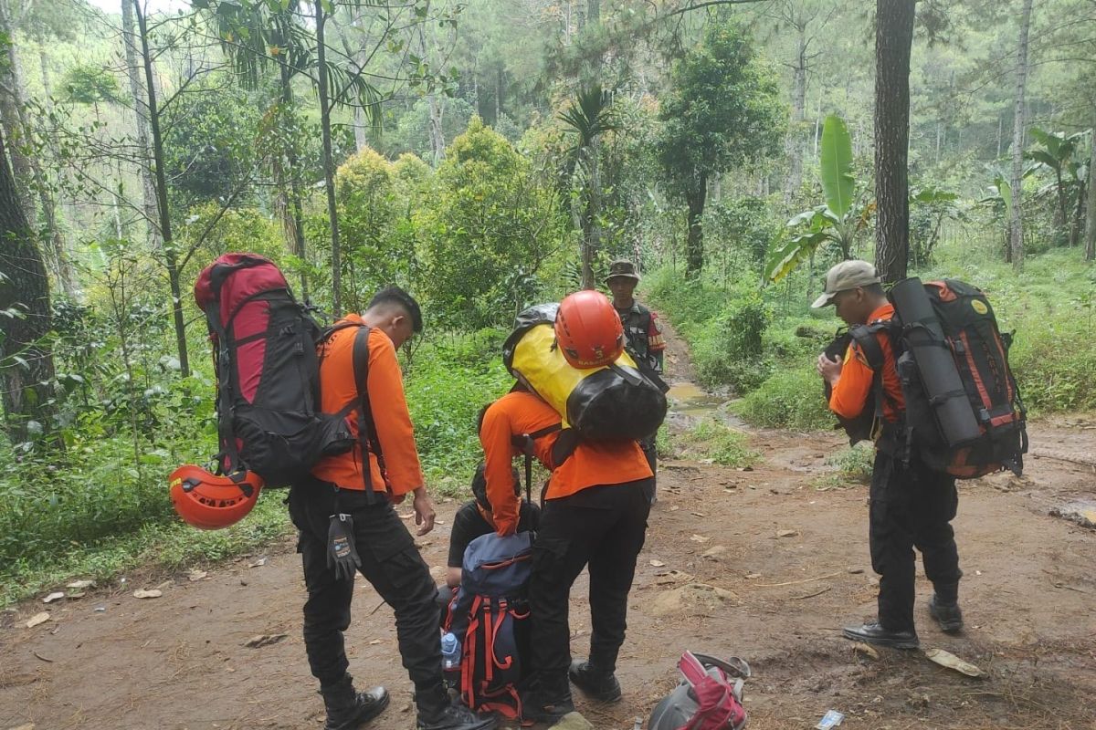Tim SAR cari mahasiswa ITB hilang di Gunung Puntang Bandung