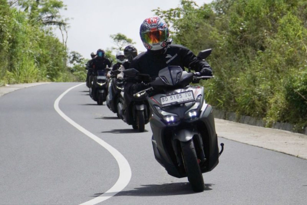 MAXI Tour Boemi Nusantara jajal jalur liku 9 dan menikmati panorama Samudra Hindia