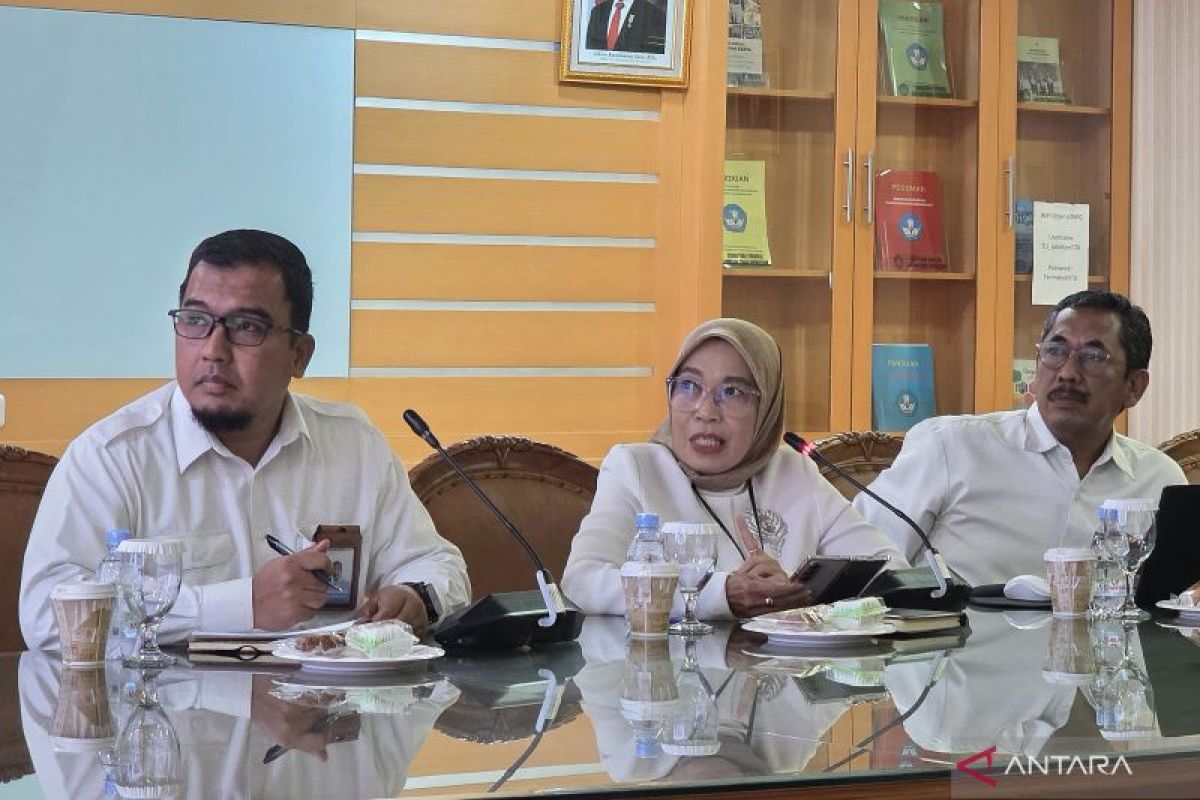 Kemendikdasmen: Tidak ada PHK massal guru non-ASN pada 2026