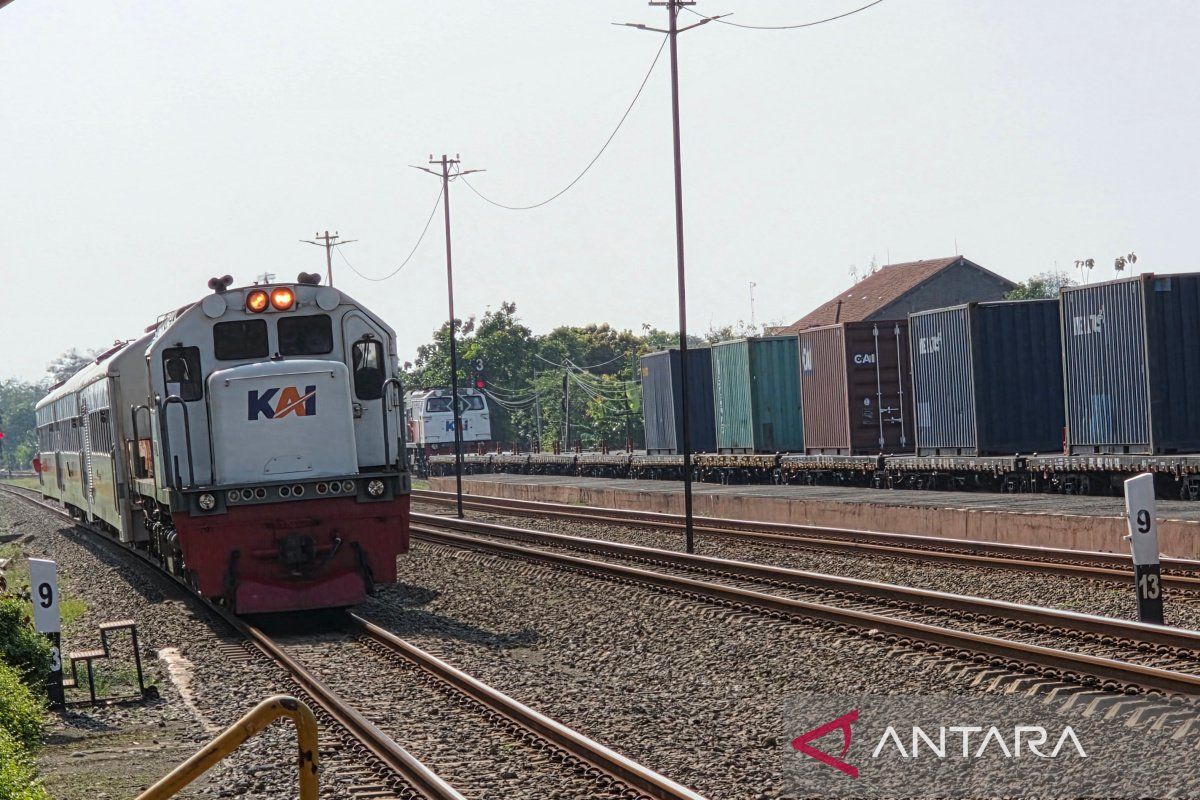 KAI Semarang siapkan KA tambahan layani penumpang saat libur kenaikan Yesus Kristus