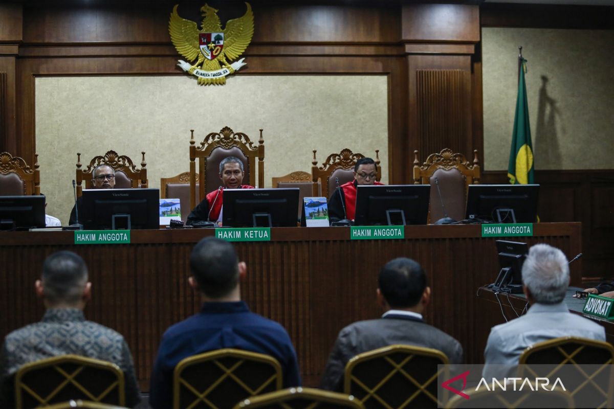 Eks Direktur PT PIS divonis 6 tahun penjara terbukti korupsi minyak