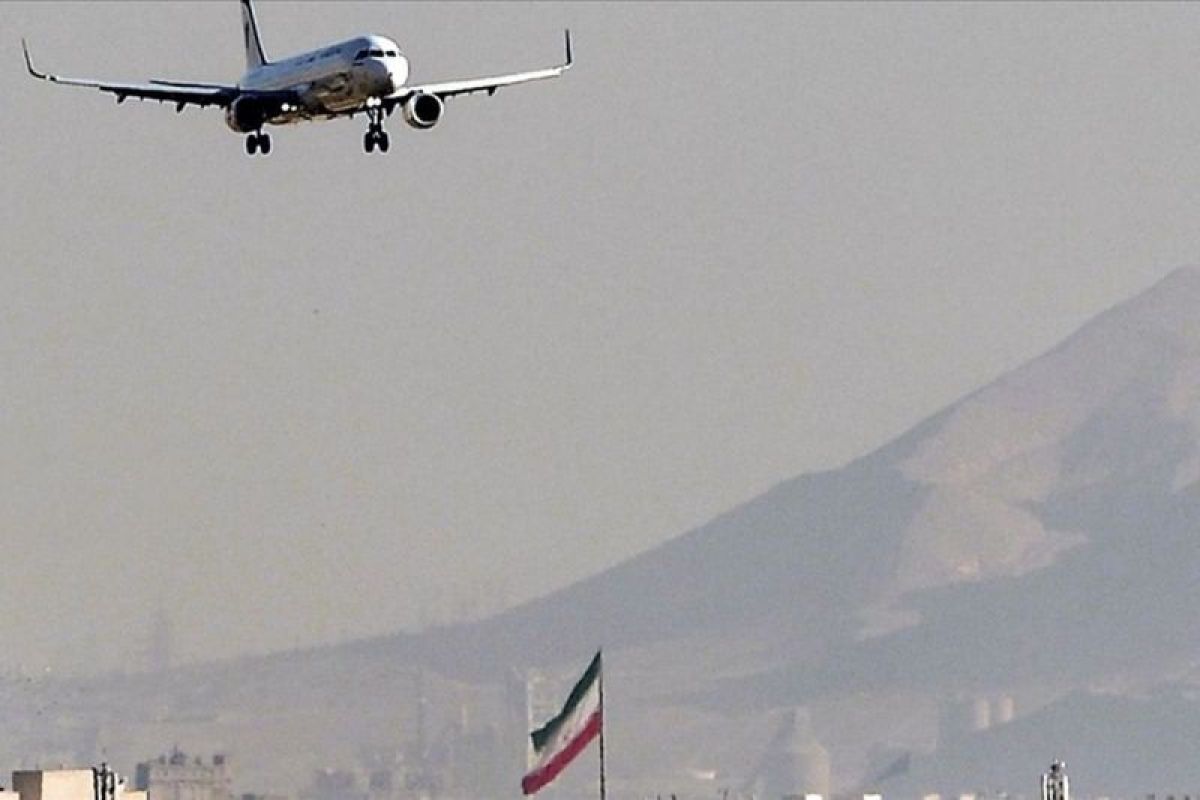Pakistan Buka Pangkalan Udara untuk Pesawat Militer Iran