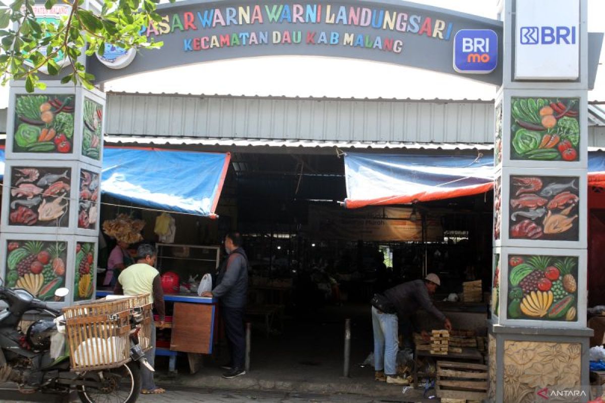 Pasar BUMDes Landungsari hasilkan PADes Miliaran