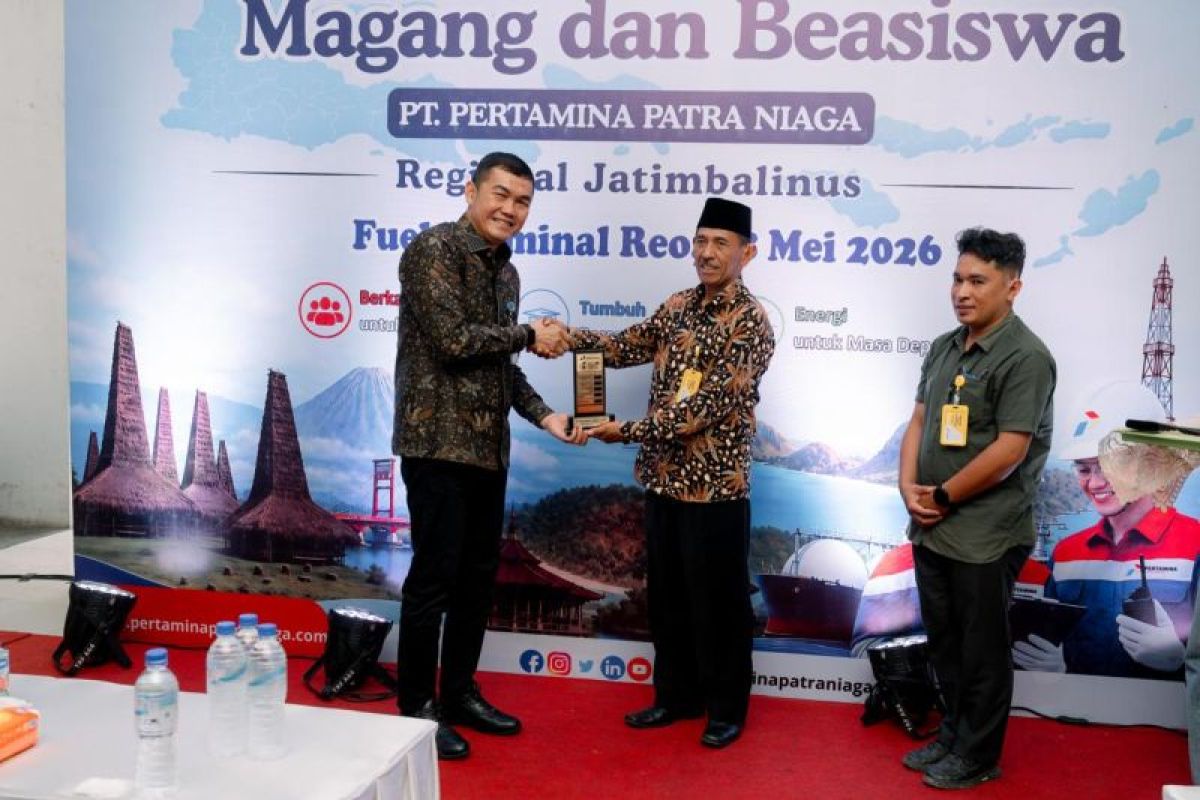 46 pelajar SMA di Manggarai mendapat program beasiswa dari Pertamina