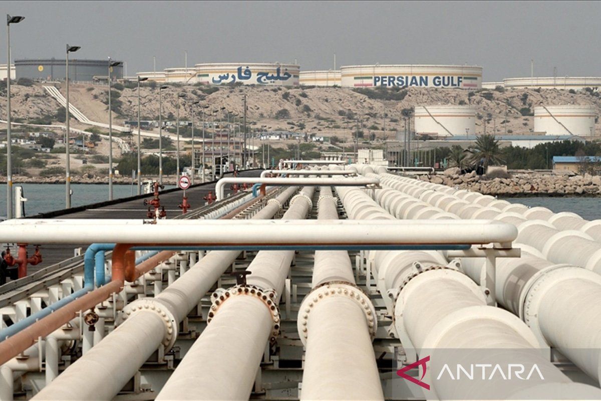 Uni Emirat Arab percepat jalur pipa lintasi Hormuz