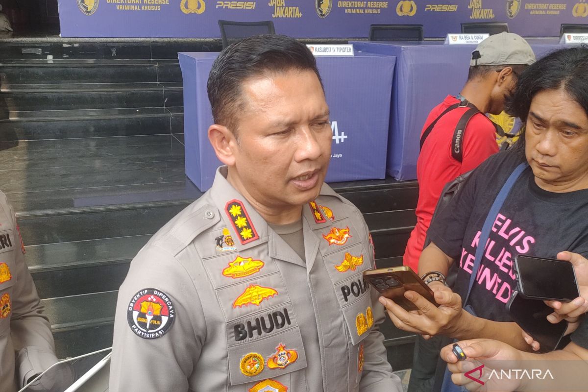 Polisi ringkus begal bersenjata tajam di Palmerah Jakbar