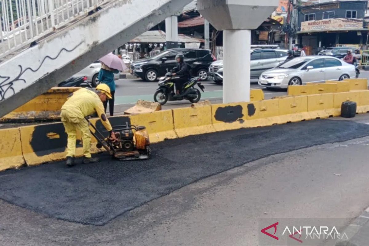 Cegah kecelakaan, Pemkot Jaktim perketat pengawasan jalan berlubang