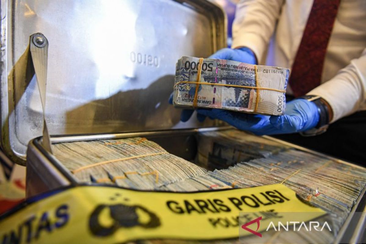 BI dan Polri musnahkan uang rupiah palsu
