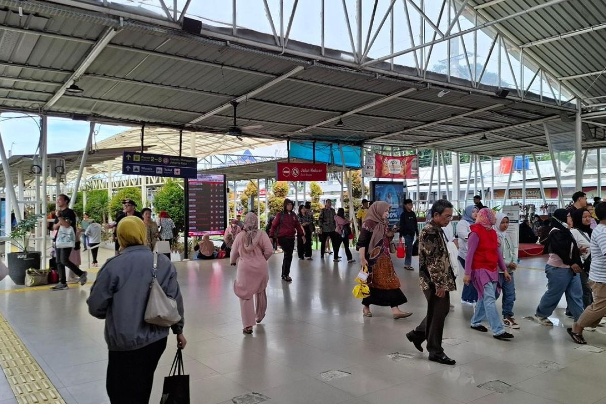 172,3 Juta Pelanggan dalam Empat Bulan, Transportasi Rel Kian Menjadi Penopang Mobilitas Nasional