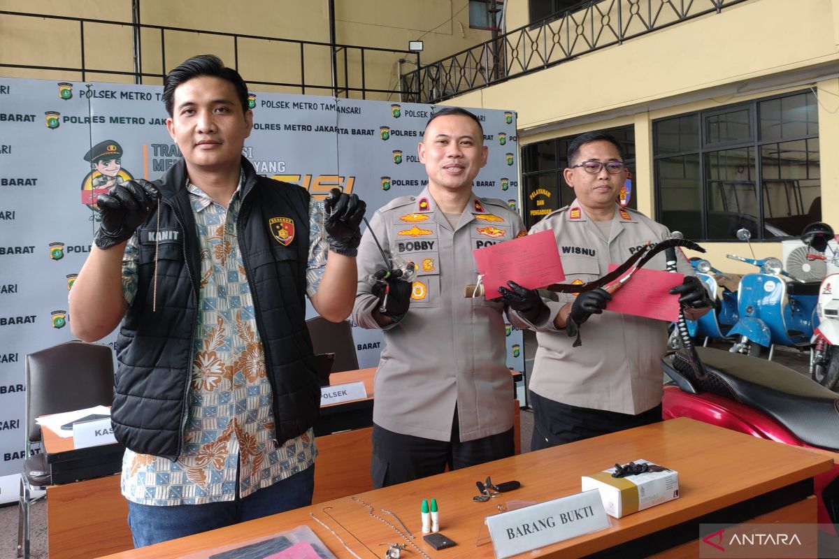 Polisi ringkus komplotan spesialis jambret kalung emas di Tamansari