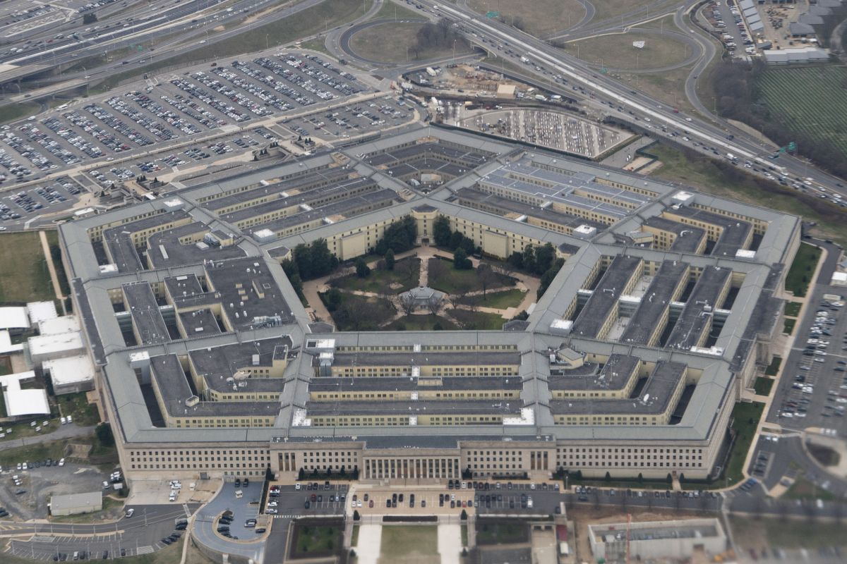 Pentagon batalkan rencana kerahkan ribuan tentara AS ke Polandia