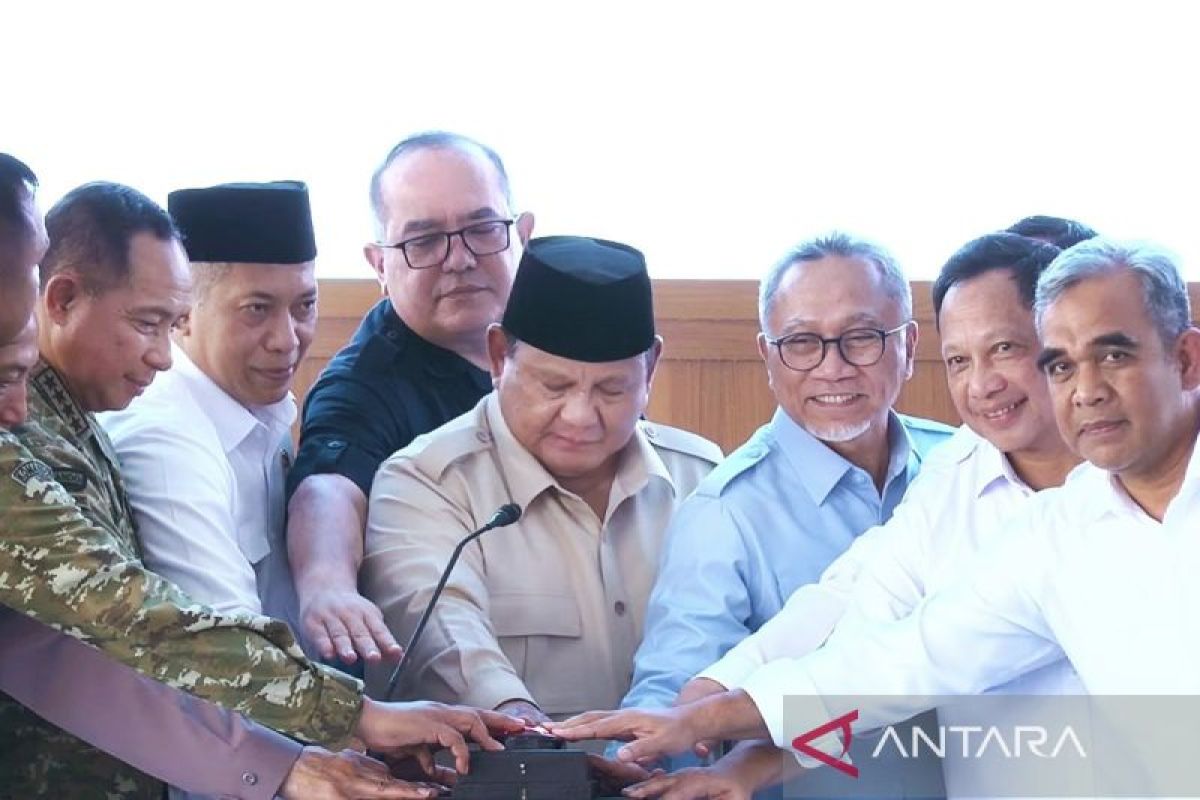 Presiden minta TNI dan Polri terus berbenah