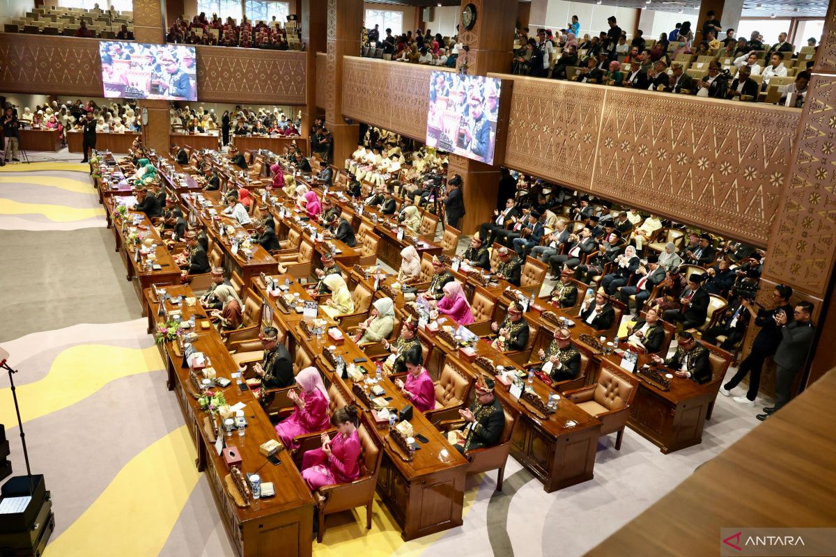 Ratu Dewa tekankan pentingnya percepatan pembangunan, memperingati HUT ke-80 Sumatera Selatan