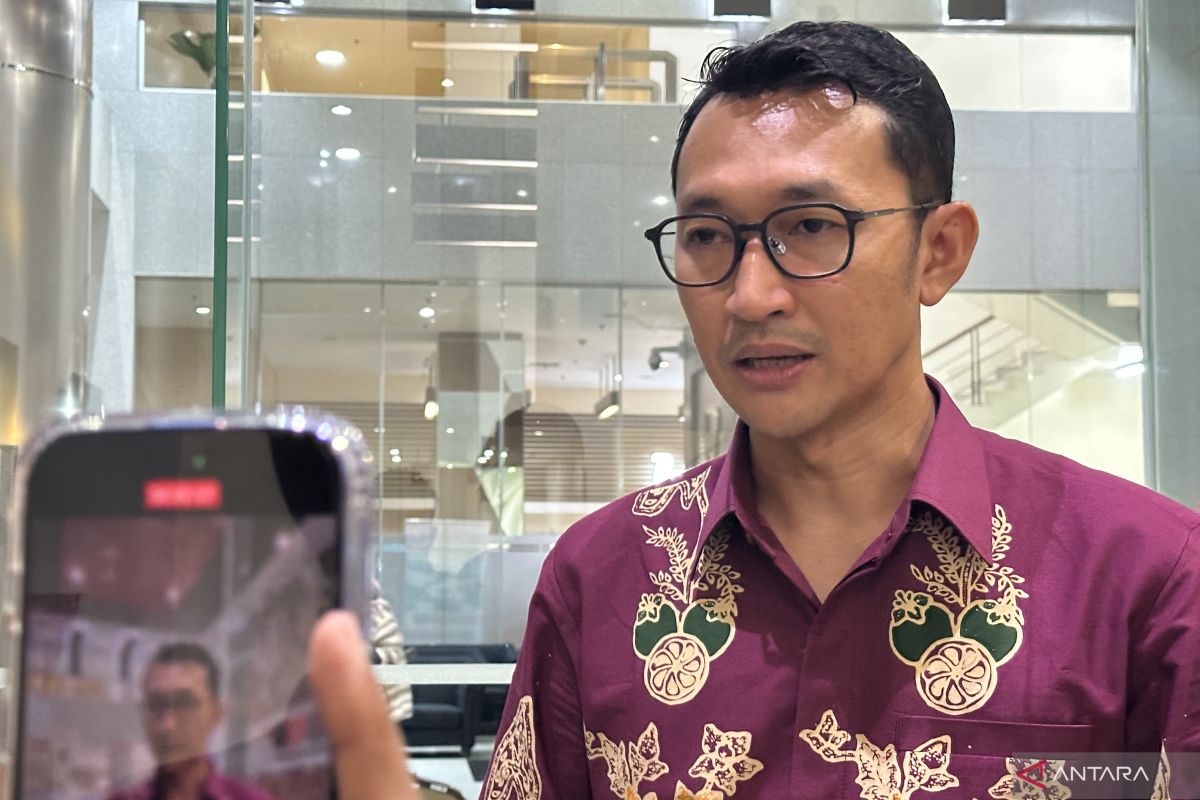 Delapan pejabat RSUD diperiksa KPK dalam kasus THR