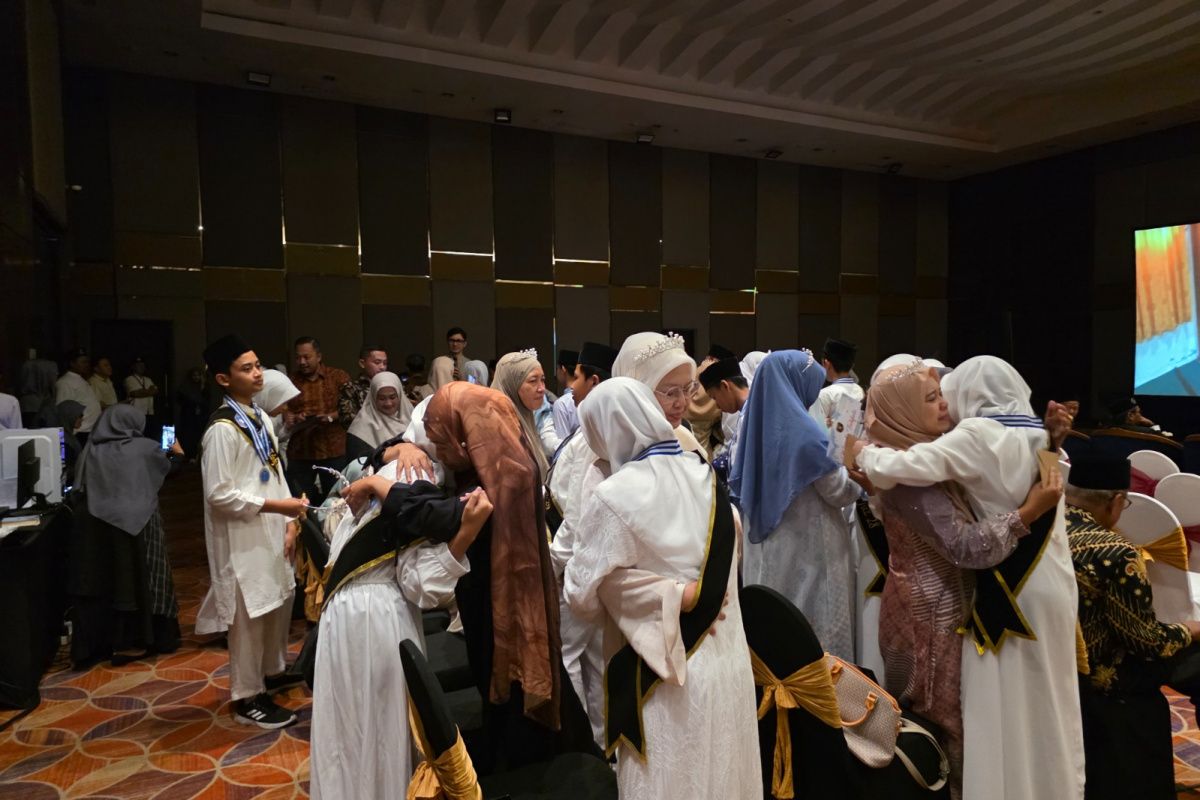 67 siswa SMP Muhammadiyah PK Kottabarat diwisuda tahfiz dengan capaian hingga 12 juz