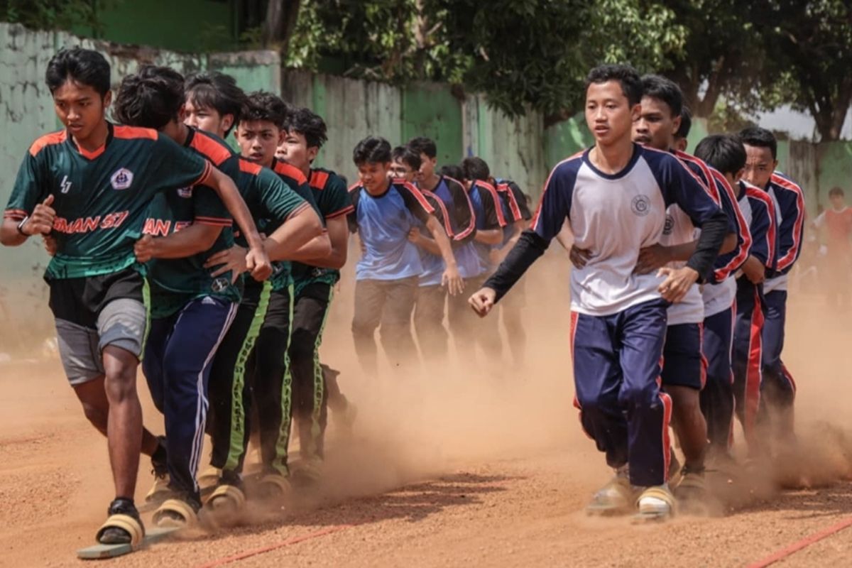Ratusan pemuda ramaikan Pekan Olahraga Tradisional Jakbar