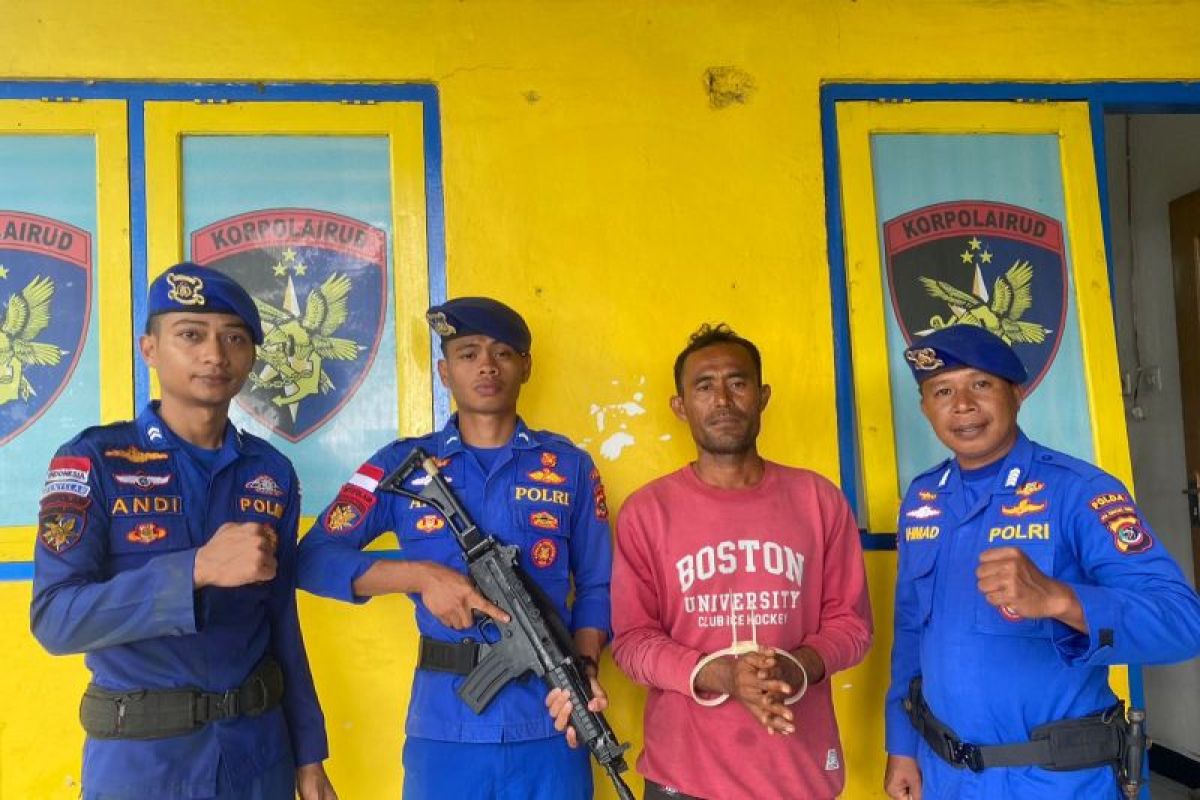 Polairud Polda NTT menangkap DPO kasus bom ikan di perairan Sikka